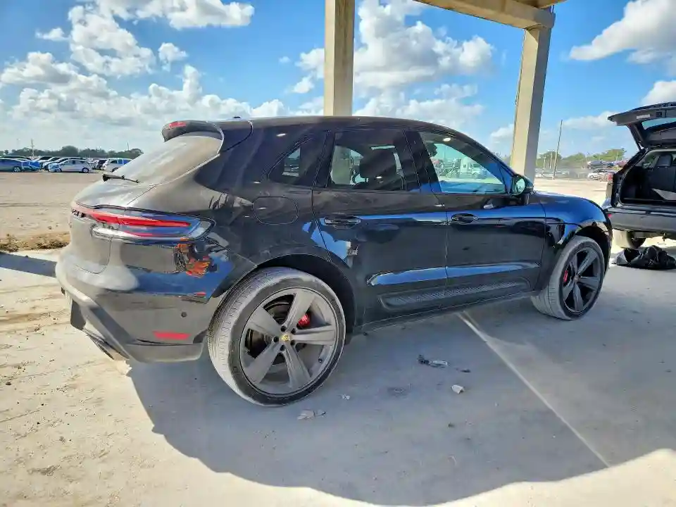 WP1AG2A59PLB35622 2023 PORSCHE MACAN-2