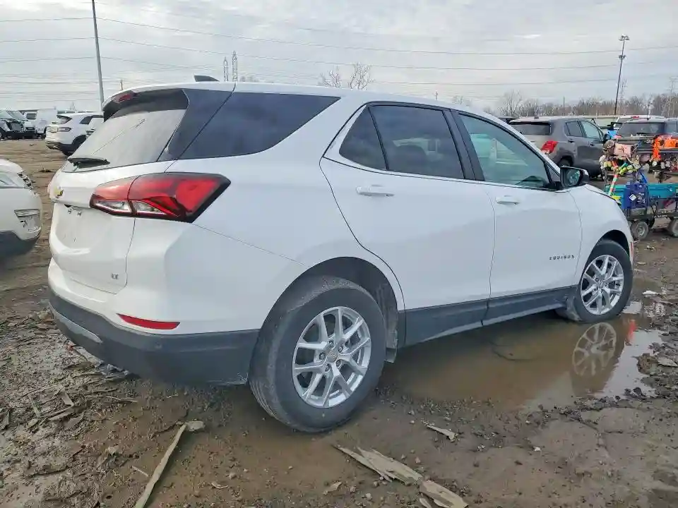 3GNAXKEV8NL275021 2022 CHEVROLET EQUINOX-2