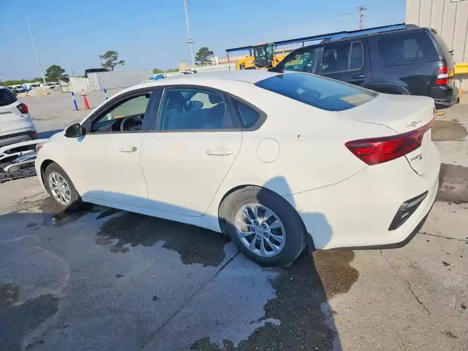3KPF24AD7KE099729 2019 KIA FORTE-1