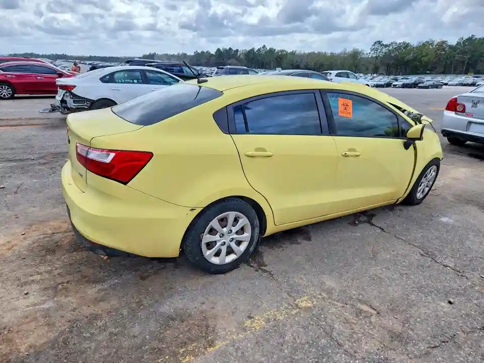 KNADM4A32G6681854 2016 KIA RIO-2