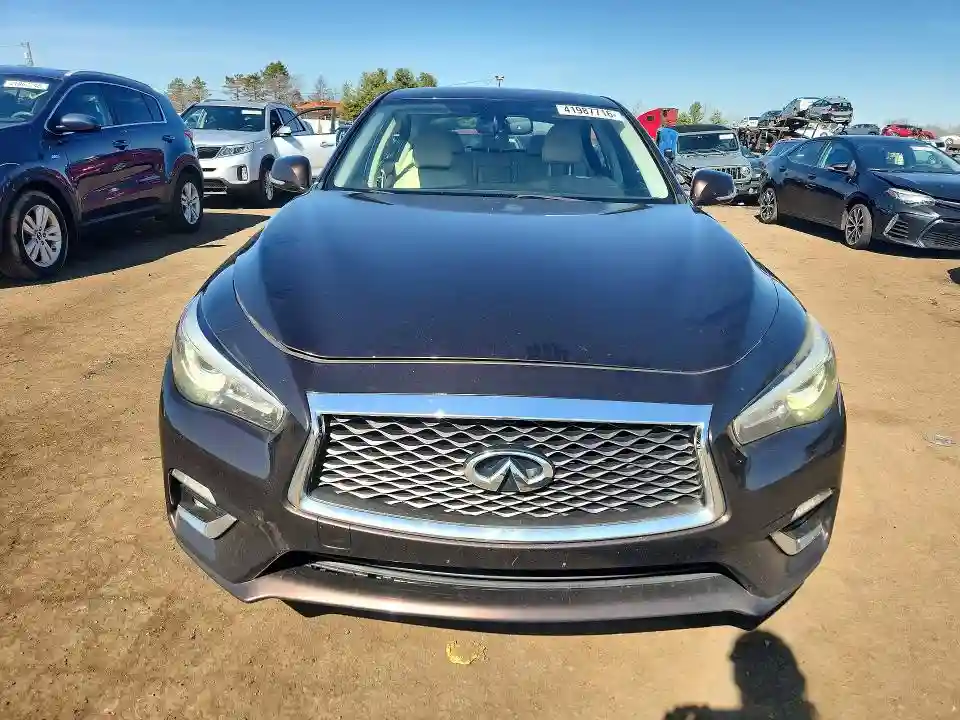 JN1EV7AR4JM431029 2018 INFINITI Q50-4
