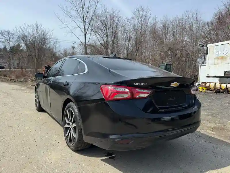 1G1ZD5ST5KF135693 2019 CHEVROLET MALIBU-2