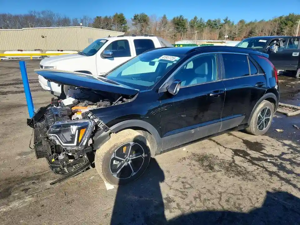 KNDCP3LE8R5147488 2024 KIA NIRO-0