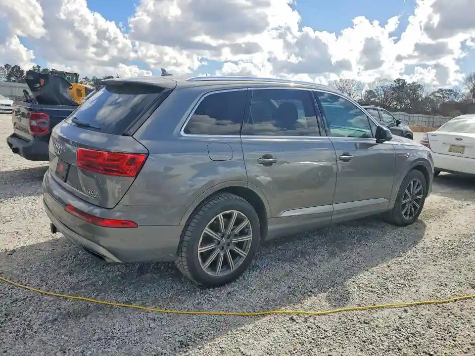 WA1LAAF77HD019700 2017 AUDI Q7-2