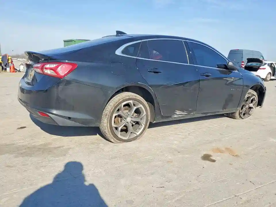 1G1ZD5STXLF113013 2020 CHEVROLET MALIBU-2