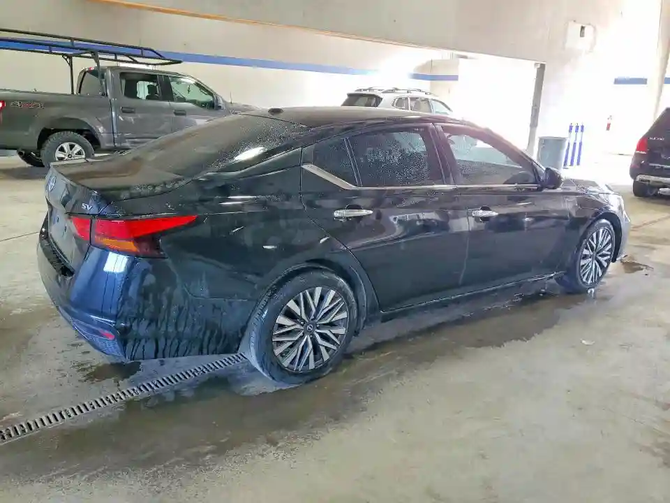 1N4BL4DV6PN338342 2023 NISSAN ALTIMA-2