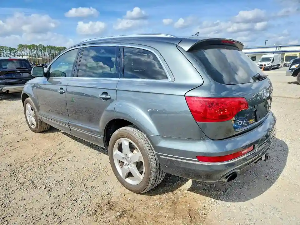 WA1LGAFE8FD011521 2015 AUDI Q7-1