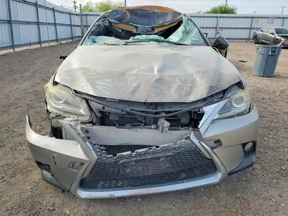 JTHKD5BH8G2270586 2016 LEXUS CT 200-4