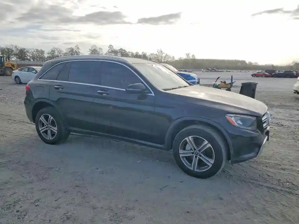 WDC0G4JB7JV053960 2018 MERCEDES-BENZ GLC-CLASS-3