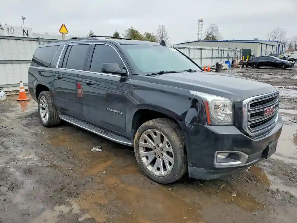 1GKS2GKCXLR229017 2020 GMC YUKON XL-3