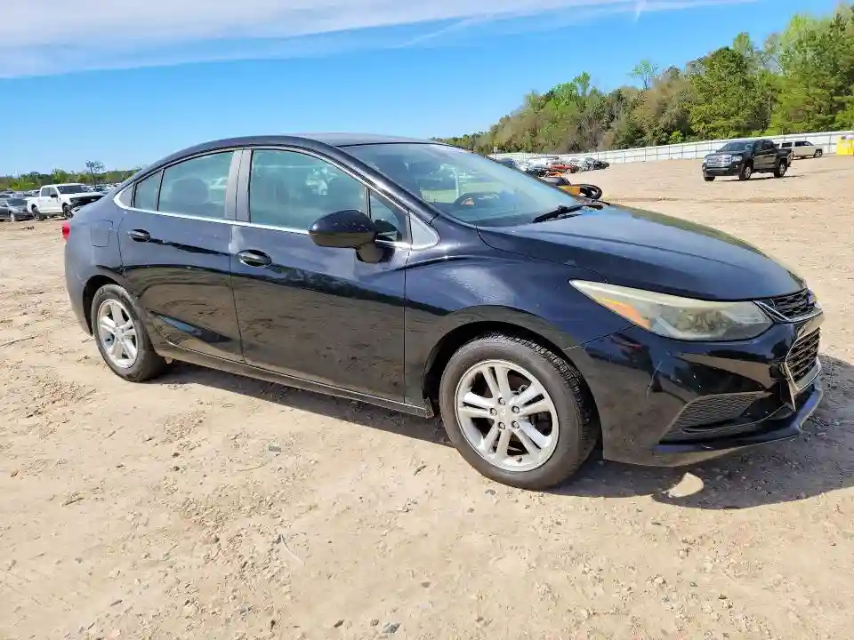 1G1BE5SM5H7181664 2017 CHEVROLET CRUZE-3