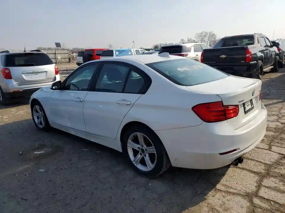WBA3B5C57FF963282 2015 BMW 3 SERIES-1