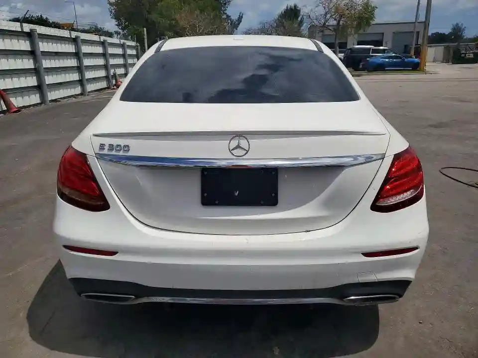 WDDZF4JB4KA504289 2019 MERCEDES-BENZ E-CLASS-5