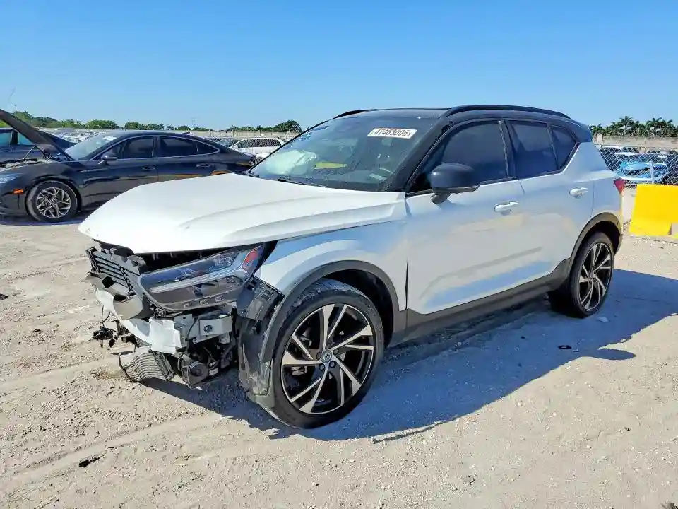 YV4AC2HM0L2172694 2020 VOLVO XC40-0