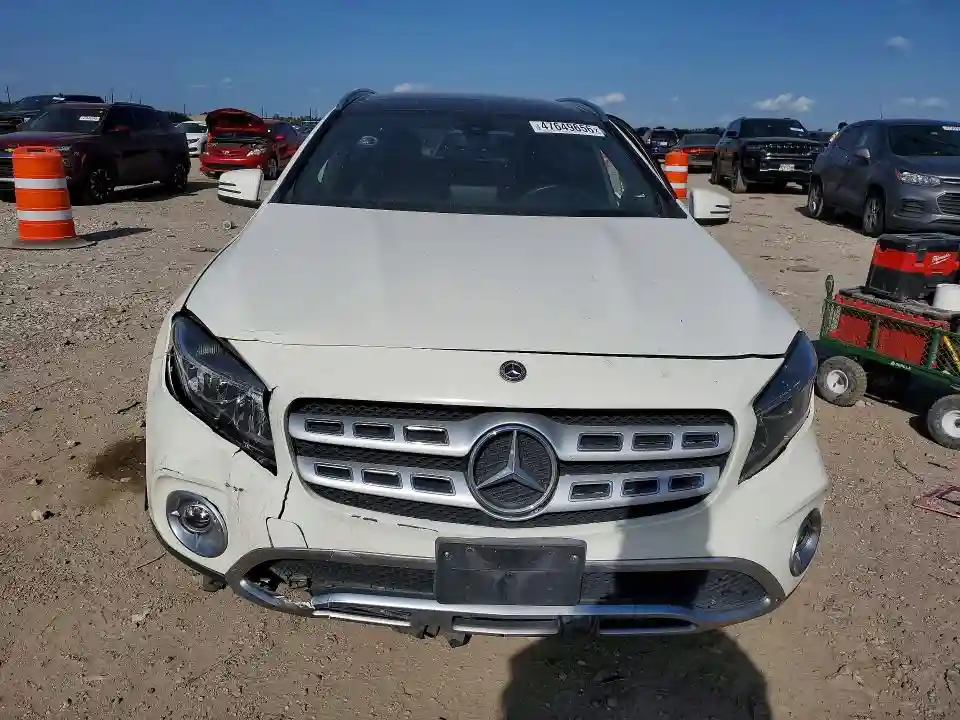 WDCTG4GB2JJ409579 2018 MERCEDES-BENZ GLA-CLASS-4