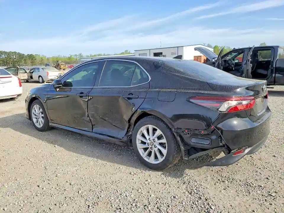 4T1R11AK5MU583119 2021 TOYOTA CAMRY-1