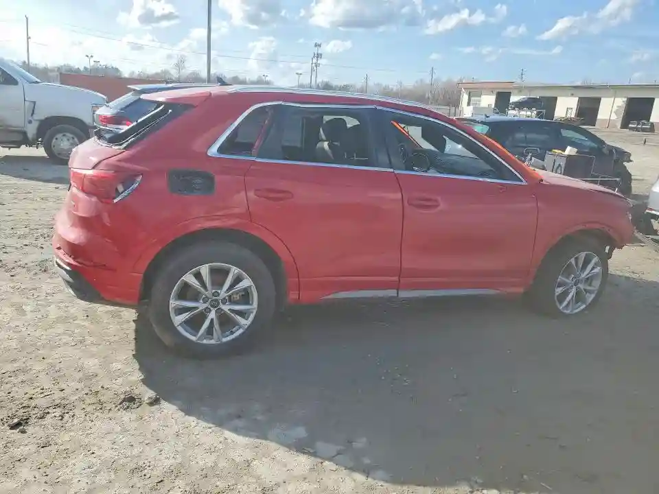 WA1DECF38R1049860 2024 AUDI Q3-2
