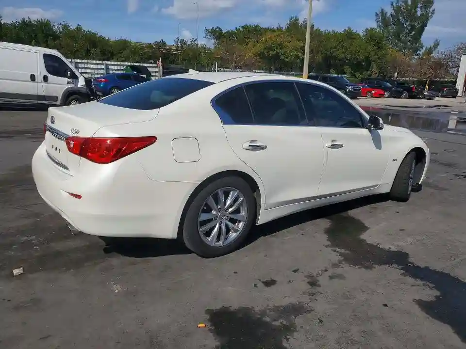 JN1EV7AP8GM303786 2016 INFINITI Q50-2