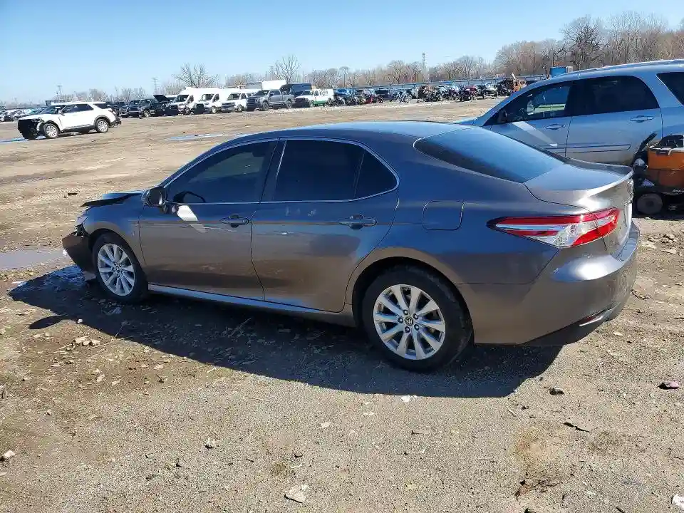 4T1B11HK6JU089760 2018 TOYOTA CAMRY-1