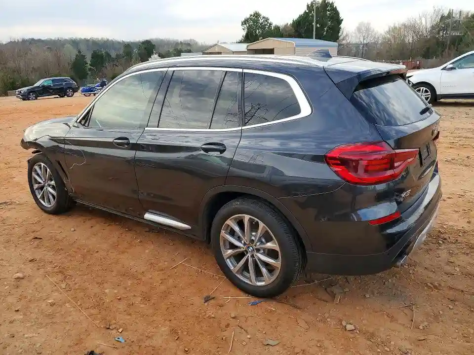5UXTR7C56KLR44422 2019 BMW X3-1