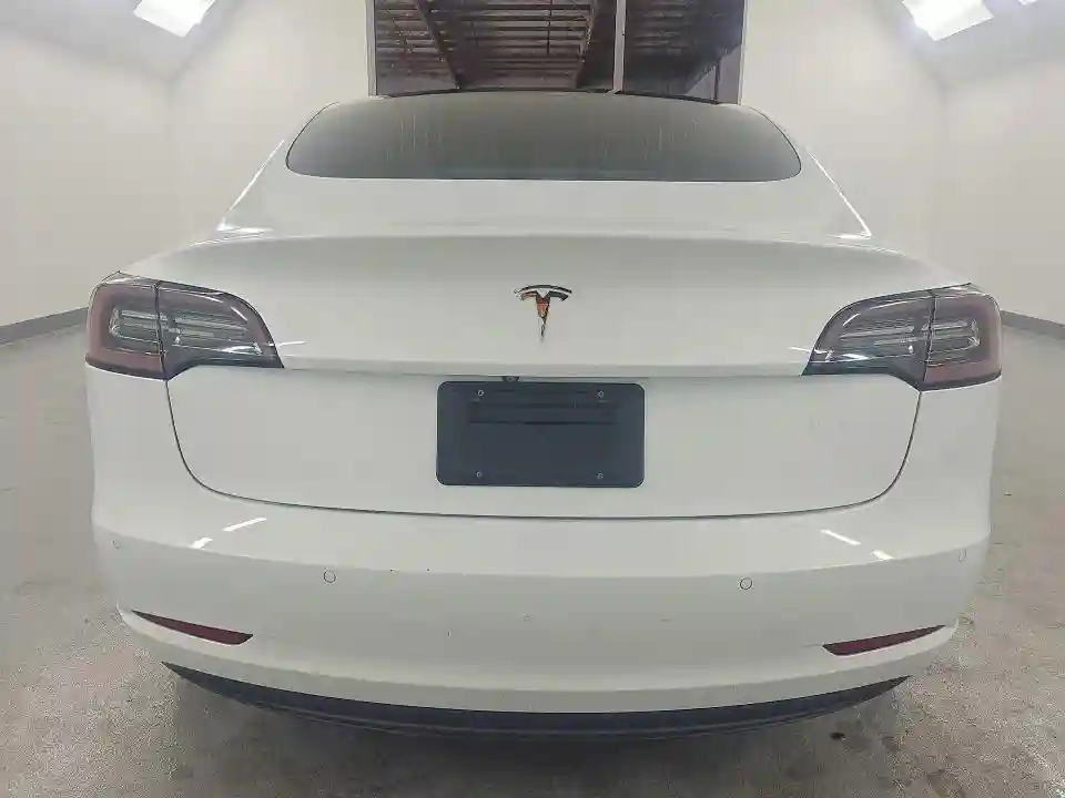 5YJ3E1EA2KF397351 2019 TESLA MODEL 3-5