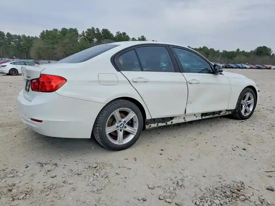 WBA3C3G54FNS76035 2015 BMW 3 SERIES-2