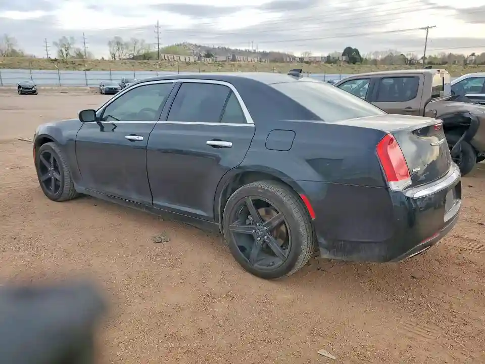 2C3CCAKG5GH253068 2016 CHRYSLER 300-1