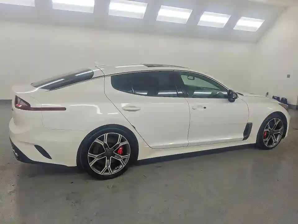 KNAE55LC9J6035528 2018 KIA STINGER-2