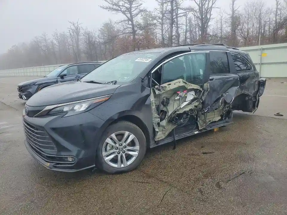 5TDCSKFC4PS083847 2023 TOYOTA SIENNA-0