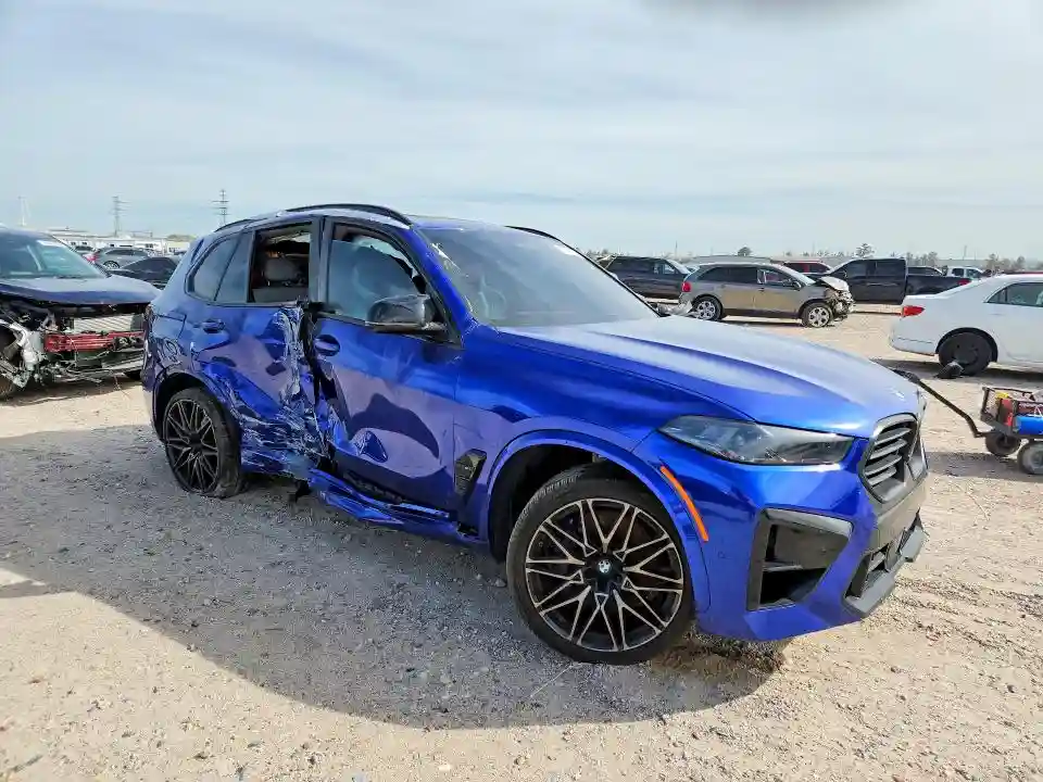 5YM13ET05R9T77511 2024 BMW X5 M COMPE-3