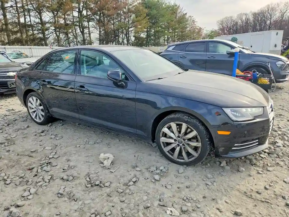 WAUANAF41HN007539 2017 AUDI A4-3