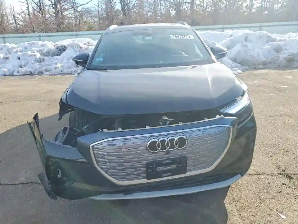 WA1H2BFZ3NP030259 2022 AUDI Q4 E-TRON-4