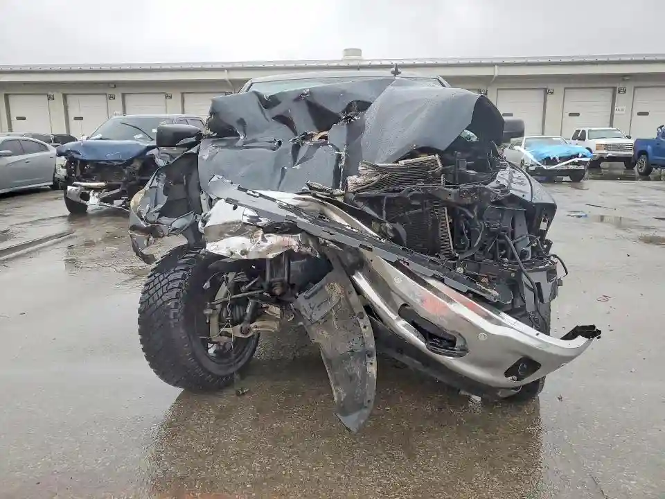 3C6RR7LT2HG584573 2017 RAM 1500-4