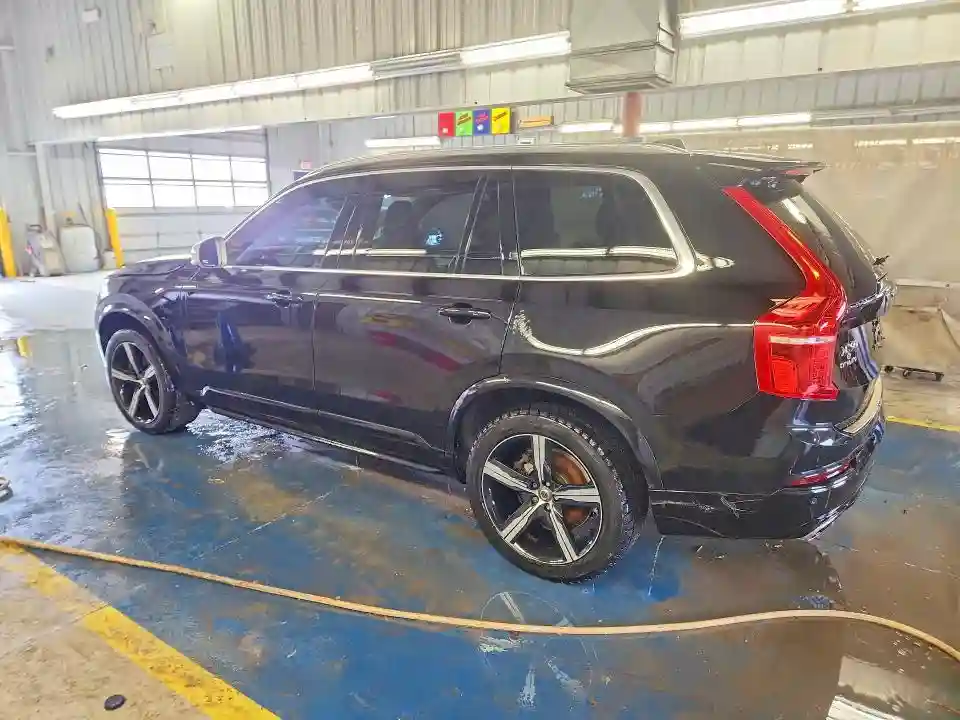 YV4A22PM3G1052100 2016 VOLVO XC90-1