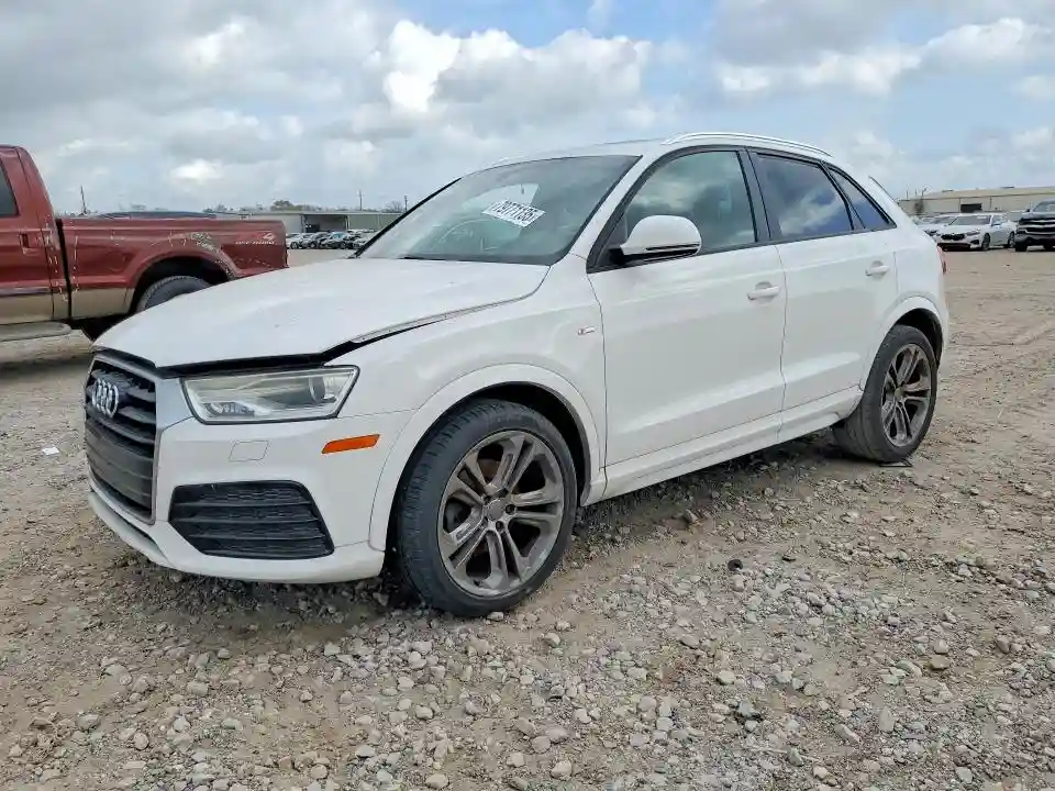 WA1BCCFS1JR013292 2018 AUDI Q3-0