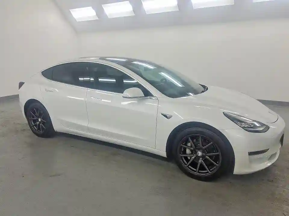 5YJ3E1EA2KF397351 2019 TESLA MODEL 3-3