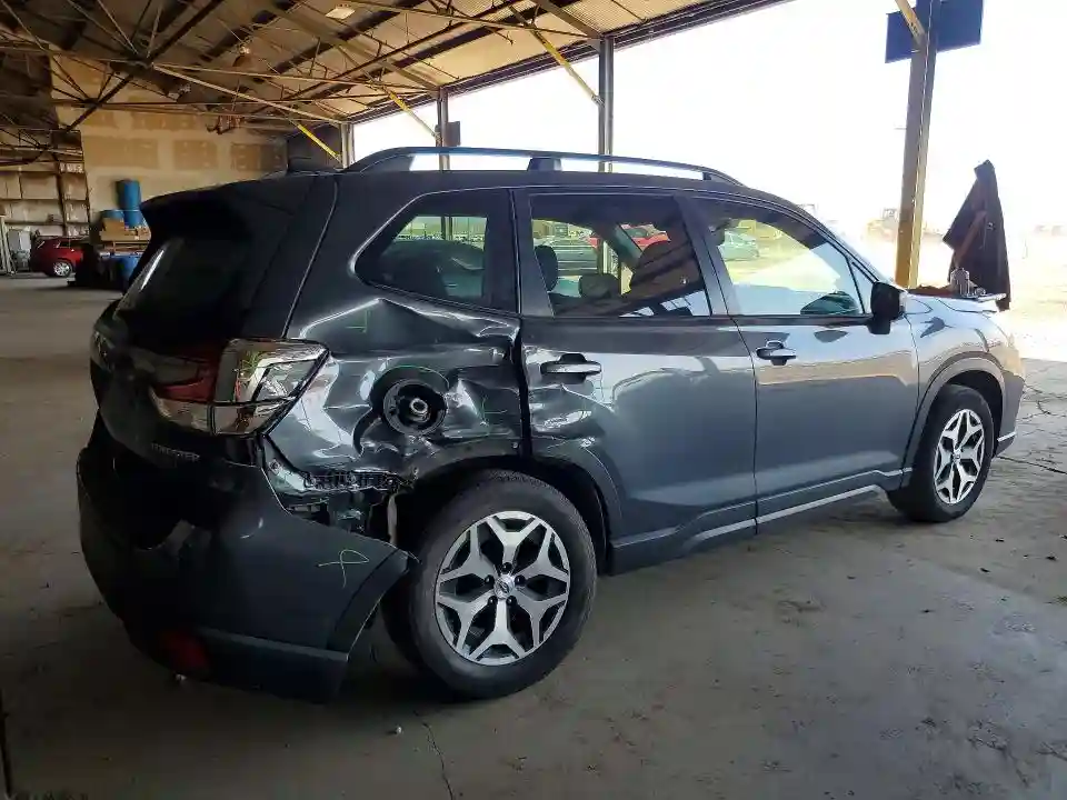 JF2SKAJC8LH548613 2020 SUBARU FORESTER-2
