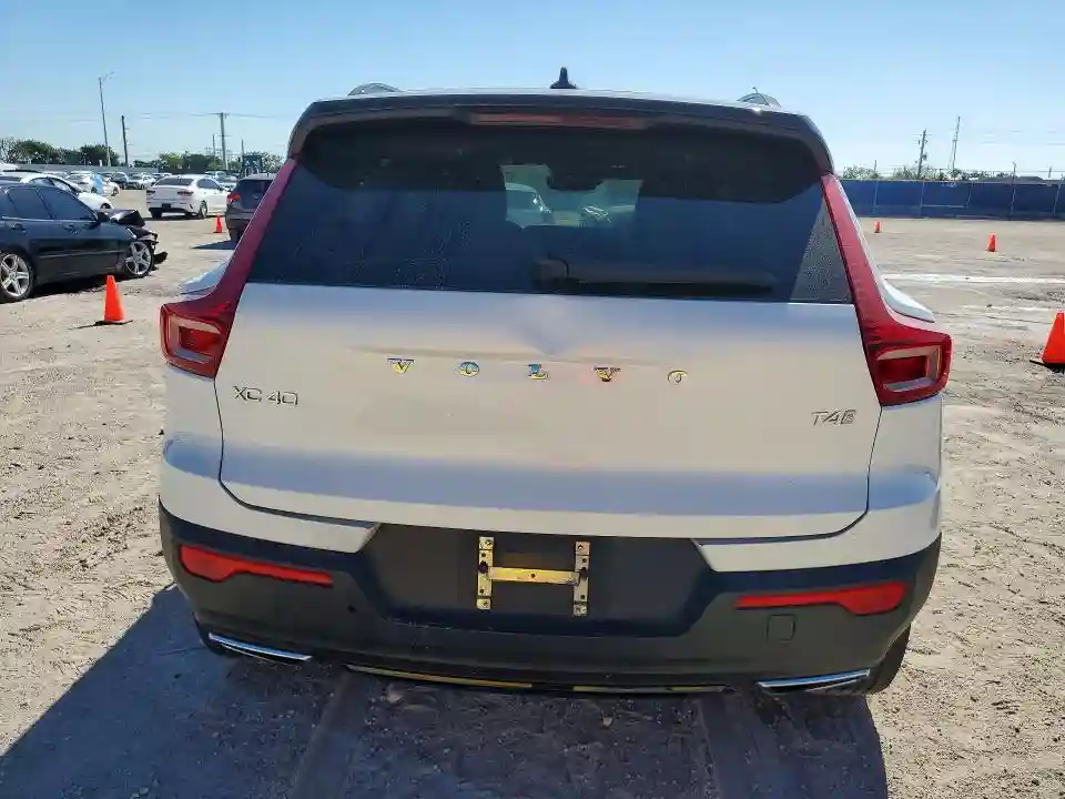YV4AC2HM0L2172694 2020 VOLVO XC40-5