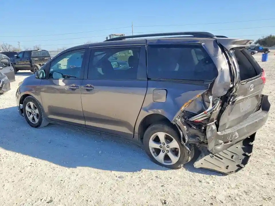 5TDKK3DC1FS588733 2015 TOYOTA SIENNA-1