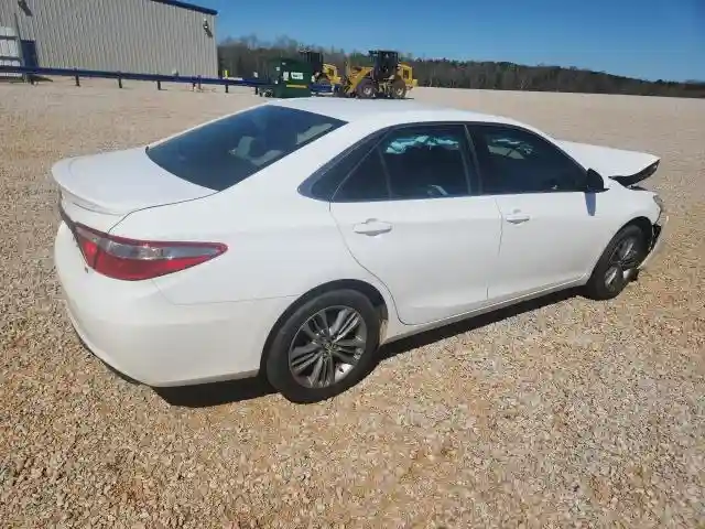 4T1BF1FK6GU199561 2016 TOYOTA CAMRY-2