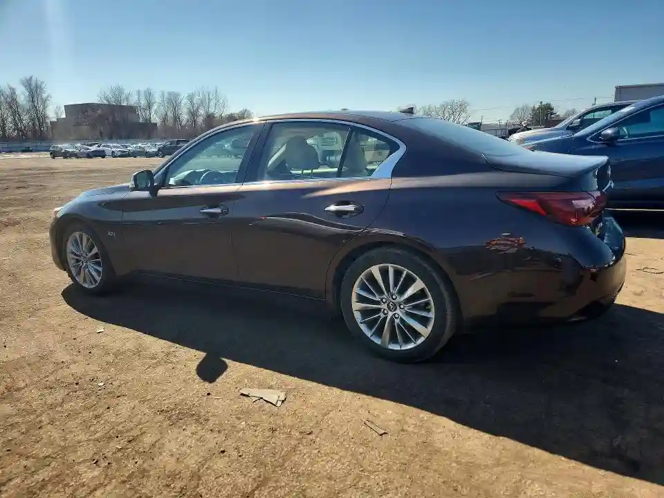 JN1EV7AR4JM431029 2018 INFINITI Q50-1