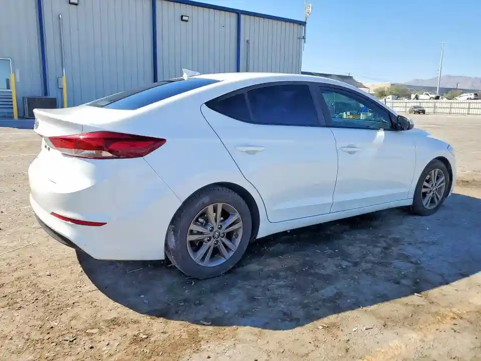 5NPD84LF6JH384405 2018 HYUNDAI ELANTRA-2
