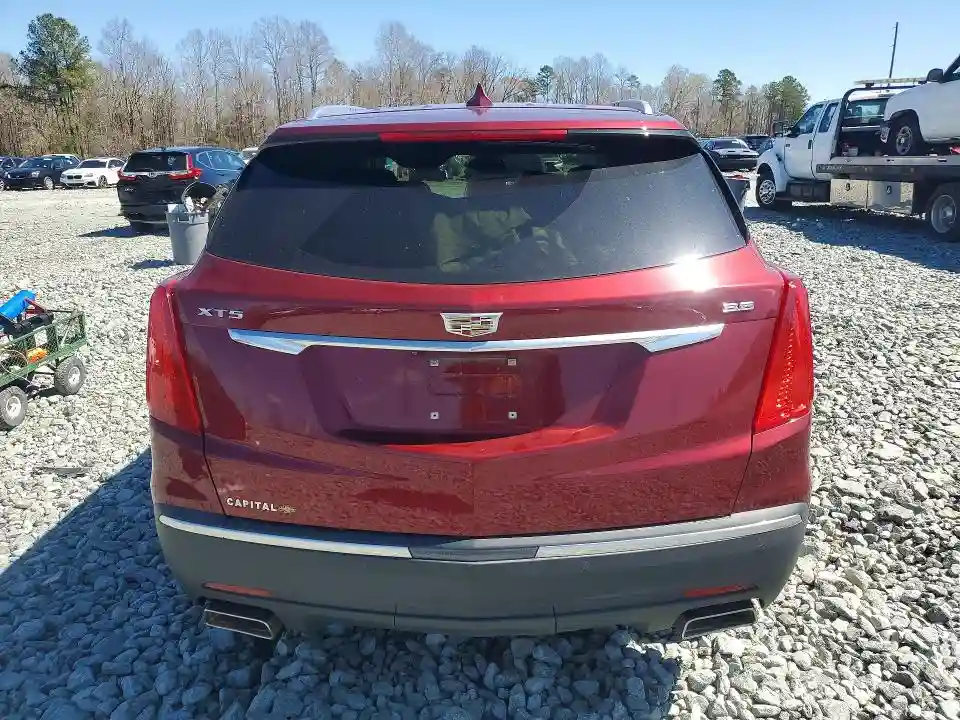 1GYKNCRS6JZ175134 2018 CADILLAC XT5-5