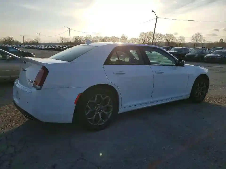 2C3CCAGGXHH534812 2017 CHRYSLER 300-2