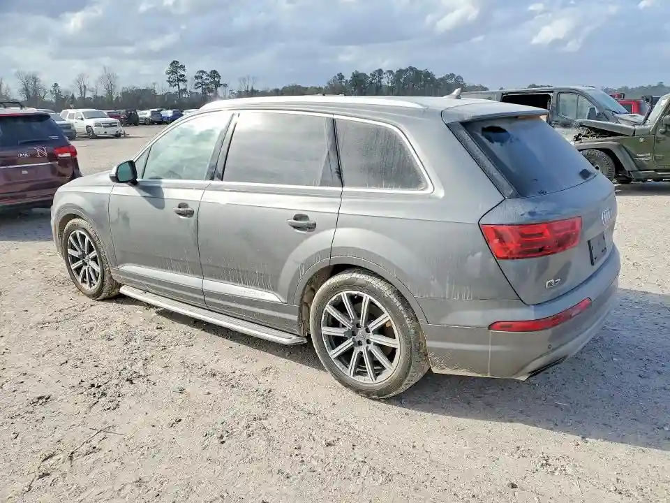 WA1VABF72JD009581 2018 AUDI Q7-1