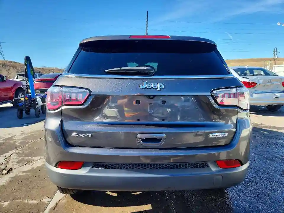 3C4NJDBB4KT689829 2019 JEEP COMPASS-5