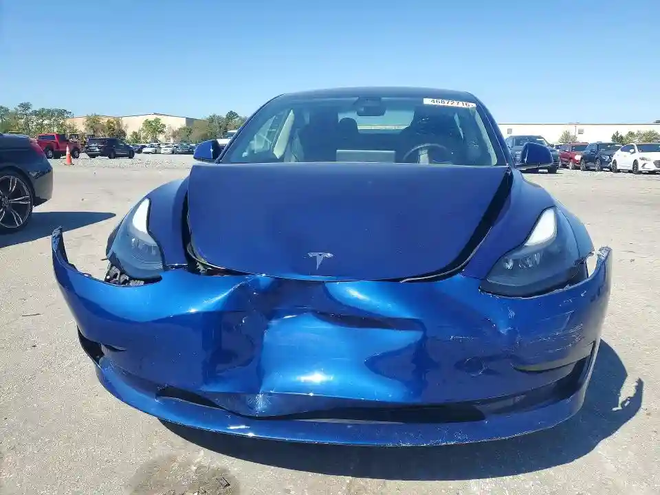 5YJ3E1EA3PF435709 2023 TESLA MODEL 3-4
