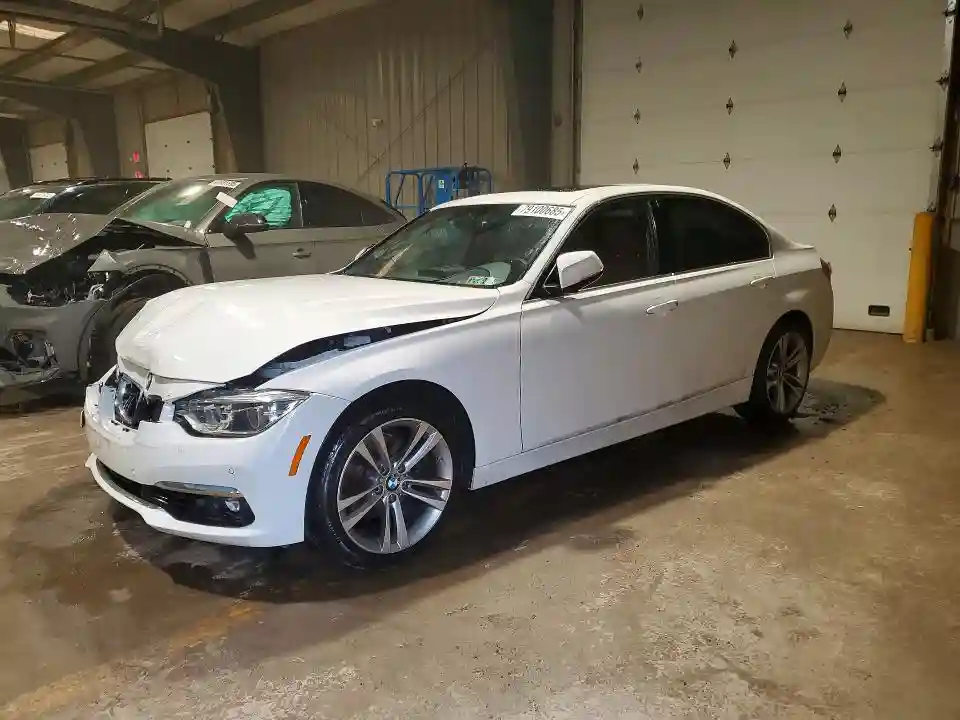 WBA8D9C3XHA004481 2017 BMW 3 SERIES-0
