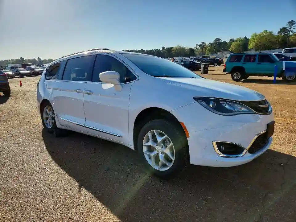 2C4RC1BG5HR816220 2017 CHRYSLER PACIFICA-3