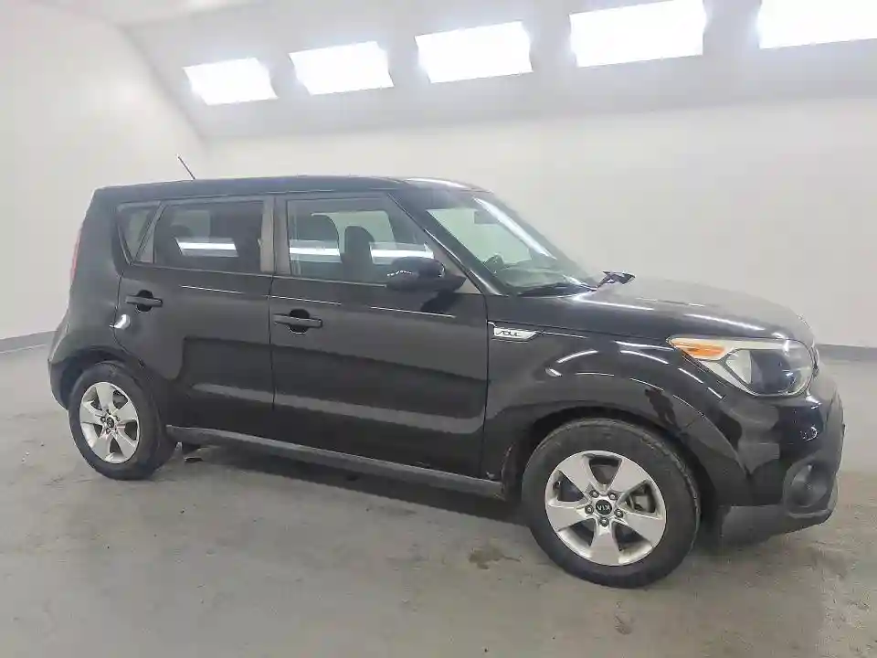 KNDJN2A2XH7460559 2017 KIA SOUL-3